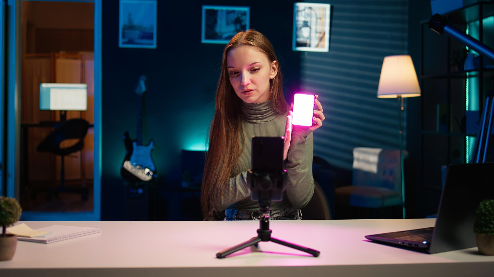 Influencer Olmanın Avantajları Nelerdir? 2026’da Sosyal Medyada Güç Kazanmanın Yolları